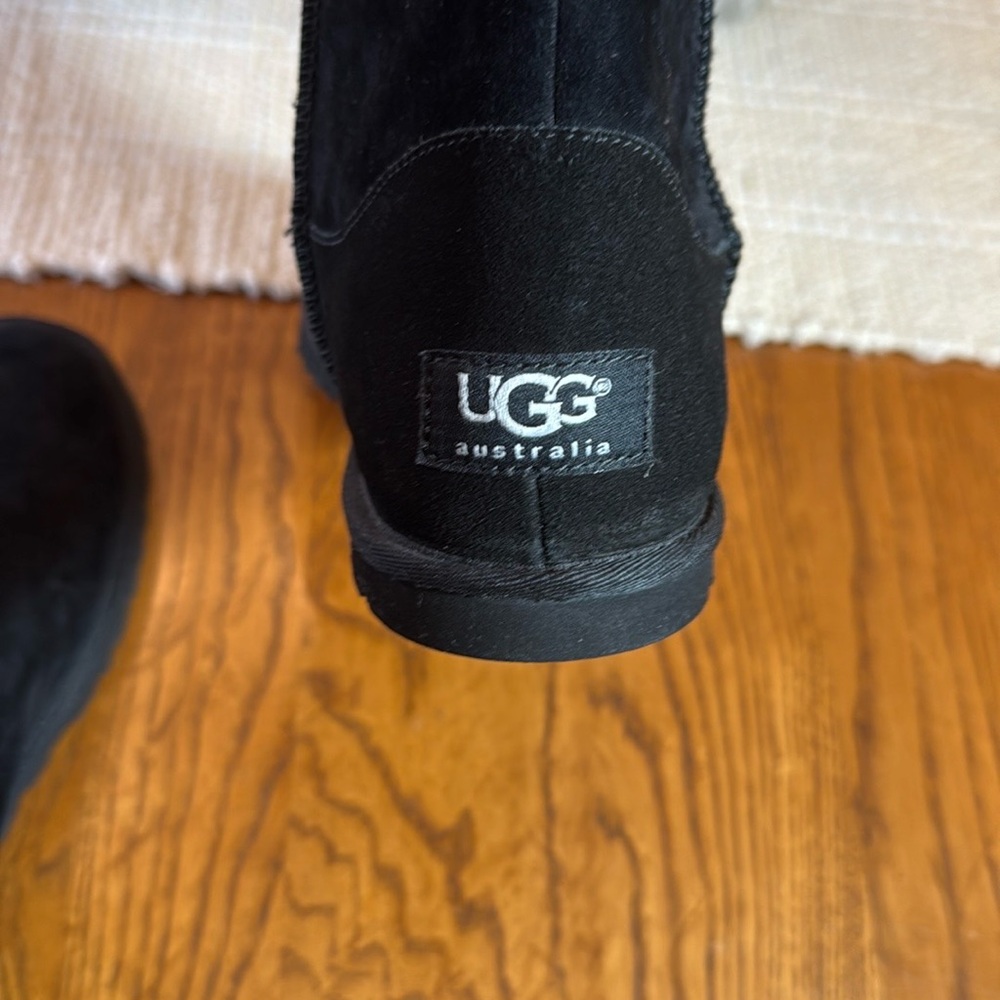 UGG Black Lo Pro Fold Over Boots - Picture 6 of 14